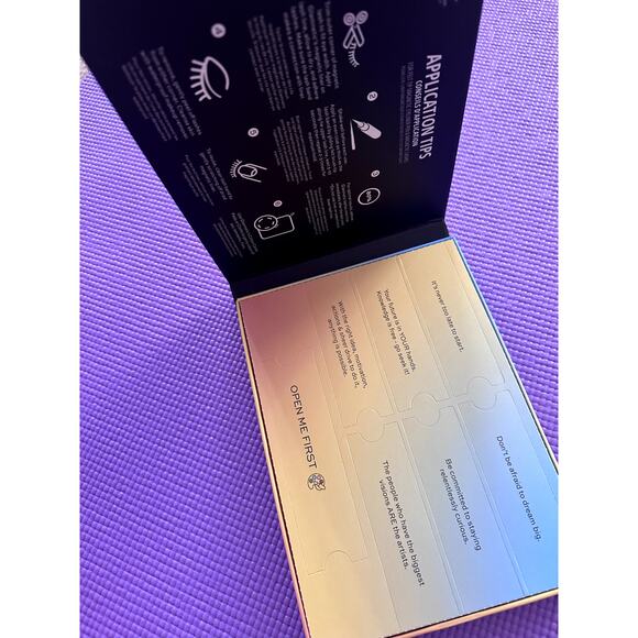 Glamnetic The Essentials Lash Kit: 6 Magnetic Lashes + Lash Grab + Eyeliner Pen - Picture 2 of 5